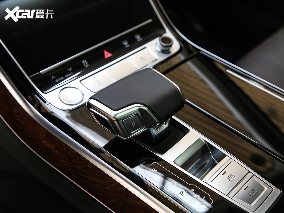 2019WA8 Plus 55TFSI quattro A