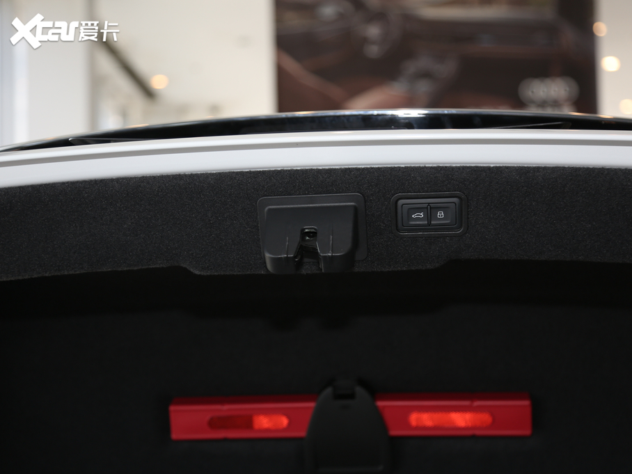 2019WA8 Ŀ Plus 50 TFSI quattro m