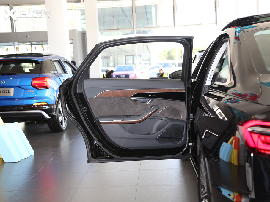 2019WA8 55TFSI quattro A