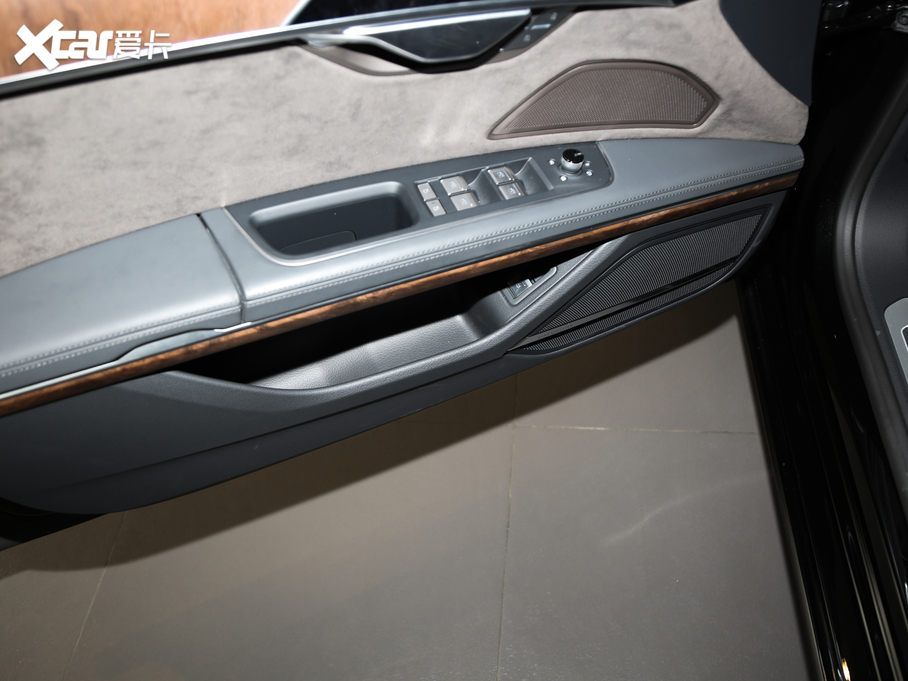 2019WA8 Ŀ Plus 55 TFSI quattro A 