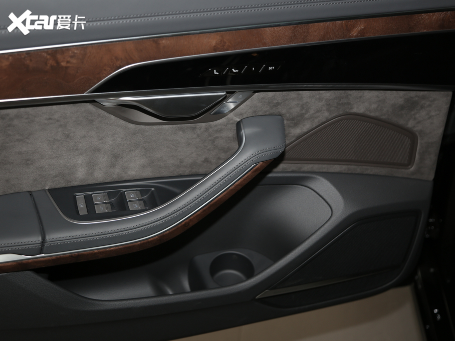 2019��?yu��n)W��A8 �Ŀ� Plus 55 TFSI quattro ���A�� 