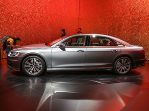 2019款55TFSI quattro 尊贵型 正侧（左）