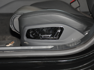 201955TFSI quattro F {{(dio)(ji)