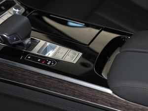 201955TFSI quattro F v܇Ƅ