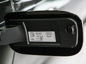 201950TFSI quattro m (x)(ji)^