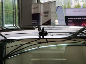 201950TFSI quattro m ^