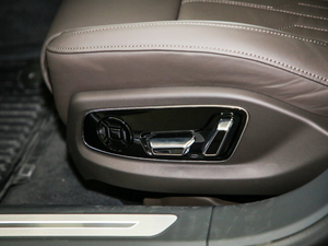 201950TFSI quattro m {{