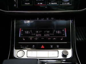 2019款50TFSI quattro 舒适型 中控区