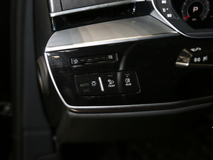 2019Plus 50TFSI quattro m п؅^