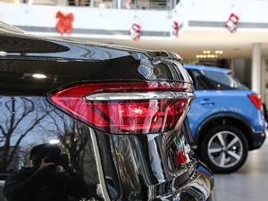 2019Plus 50TFSI quattro A ^