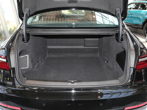 2019款Plus 50TFSI quattro 豪华型 行李厢空间