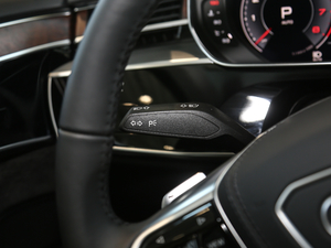 2019款Plus 50TFSI quattro 豪华型 中控区