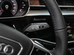 2019款Plus 50TFSI quattro 豪华型 中控区