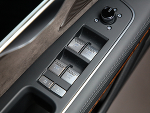 201955TFSI quattro A п؅^(q)