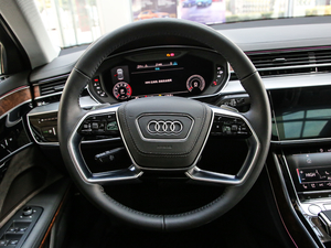 2019款55TFSI quattro 豪华型 中控区