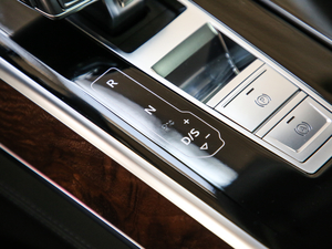 2019Plus 55TFSI quattro A п؅^(q)