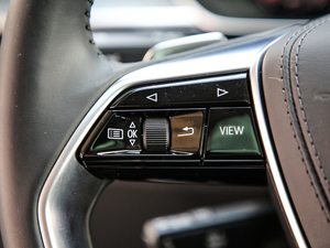 2019Plus 55TFSI quattro A п؅^(q)