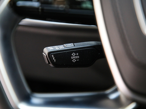 2019Plus 55TFSI quattro A п؅^(q)