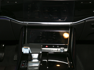 2019Ŀ Plus 50 TFSI quattro m {{