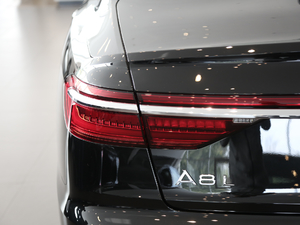 2019Ŀ Plus 55 TFSI quattro A  ^