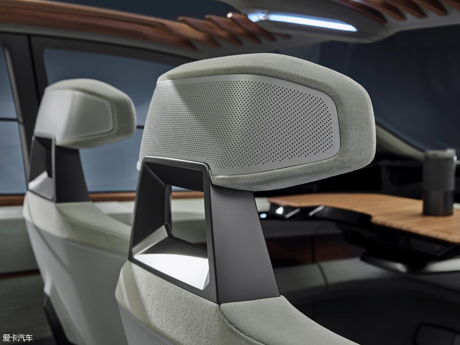 2019��W��AI:me �����