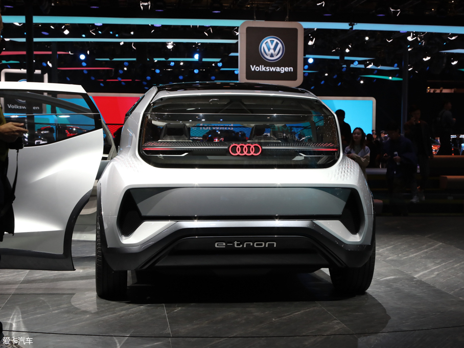 2019��W��AI:me �����