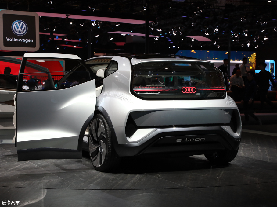 2019��W��AI:me �����