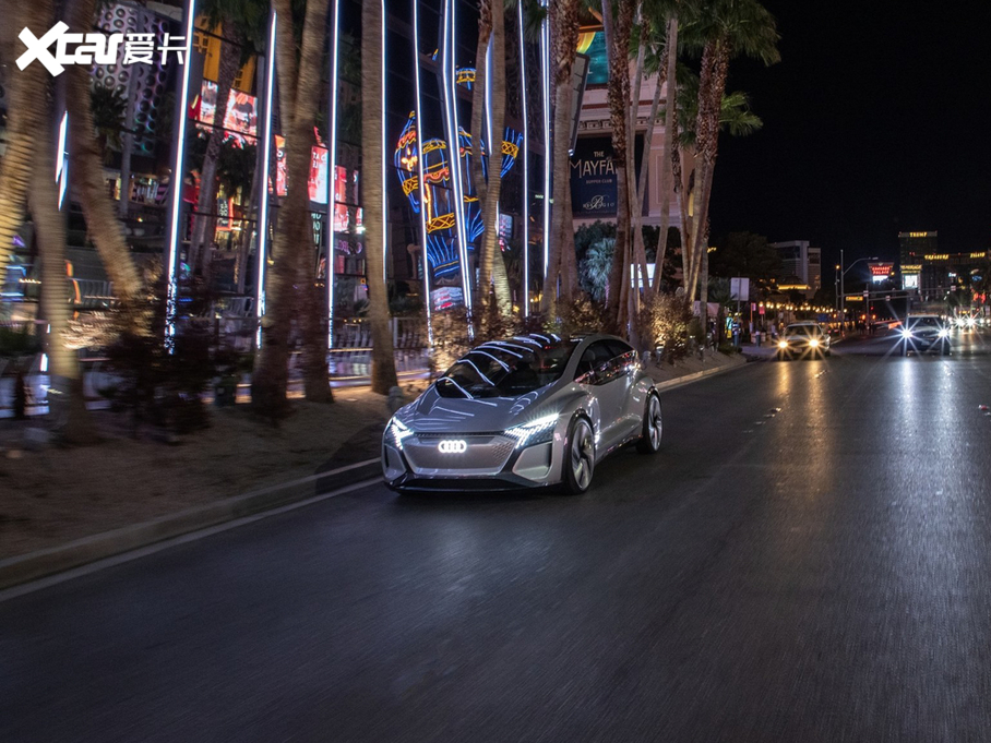 2019��W��AI:me �����