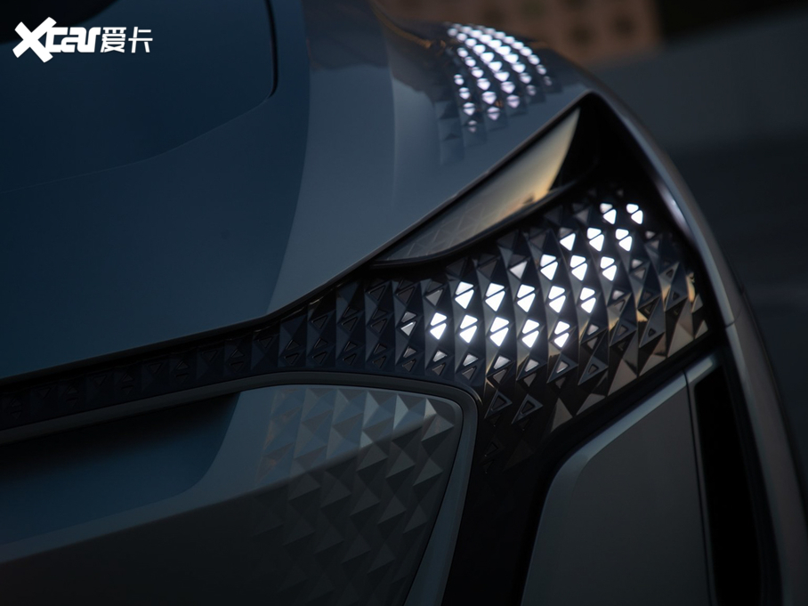 2019��W��AI:me �����