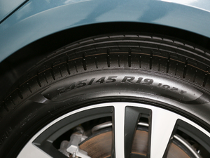 2020h 45 TFSI xӸ ݆̥ߴ