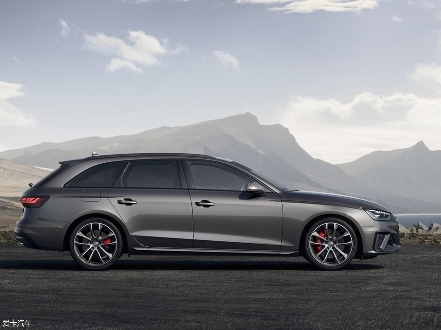 2021��W��S4 Avant