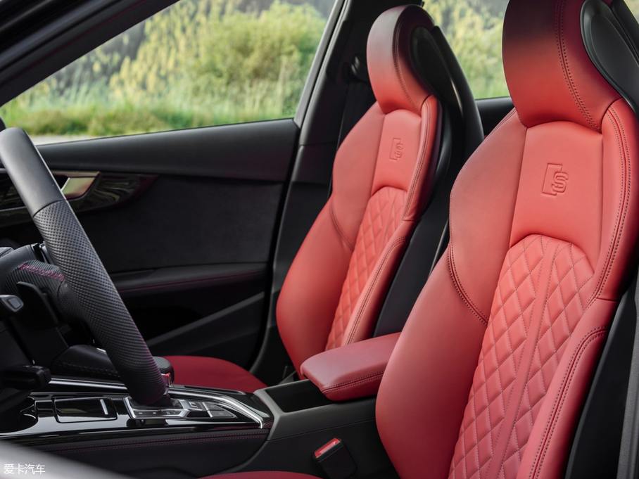 2021��W��S4 Avant