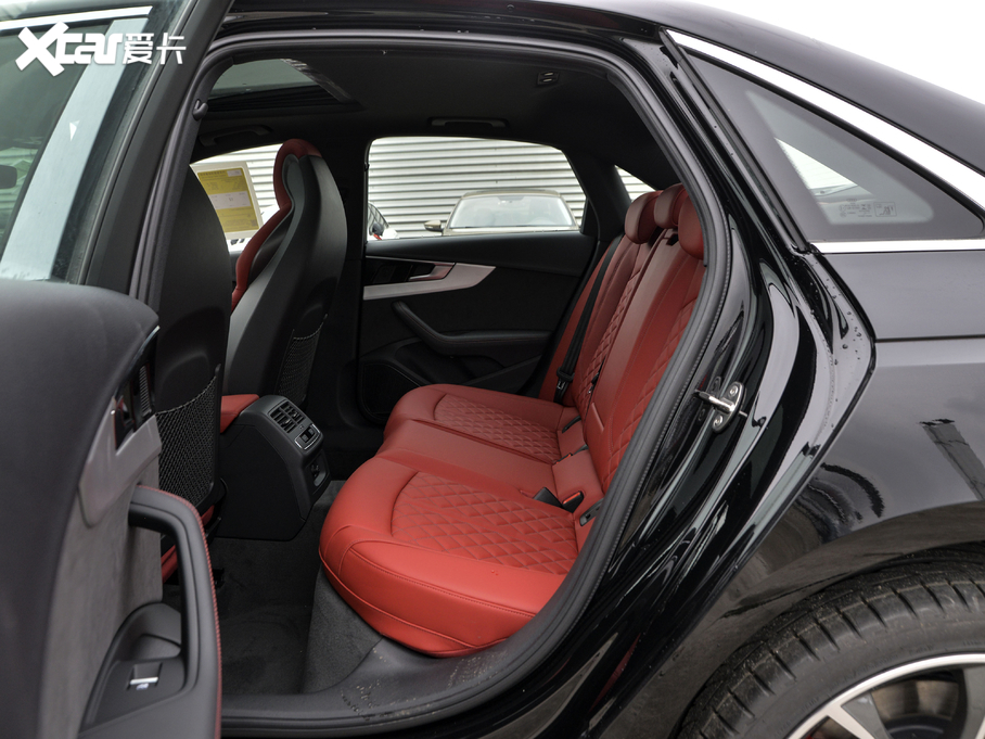 2021��W��S4 3.0TFSI Limousine