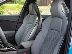 2021��3.0TFSI Limousine ���g����