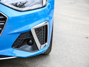 2021��3.0TFSI Limousine ����(ji��)���^