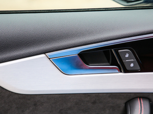 2021��3.0TFSI Limousine ���g����