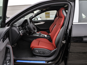 2021��3.0TFSI Limousine ���g����