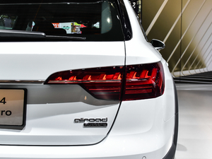 2021款quattro 基本型 尾灯