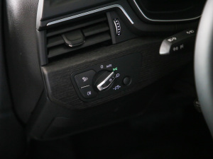 2021quatrro ̽ п؅^