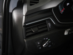 2021quatrro ̽ п؅^