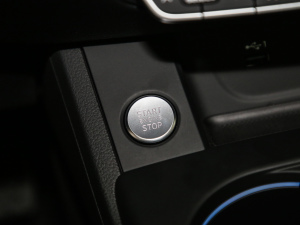 2021quatrro ̽ п؅^