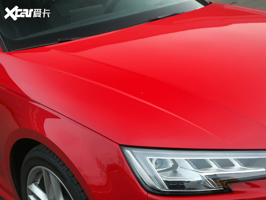 2020款奥迪a4 avant先锋派 40 tfsi 豪华动感型
