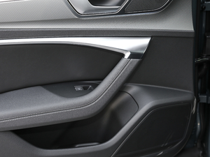 2020̽ 55 TFSI ԽҰ g