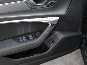 2020̽ 55 TFSI ԽҰ g