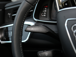 2020̽ 55 TFSI ԽҰ п؅^