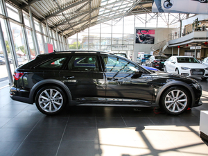 2020̽ 55 TFSI ԽҰ w^