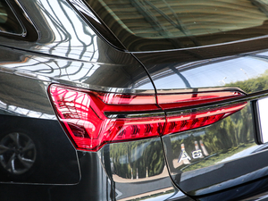 2020̽ 55 TFSI ԽҰ ^