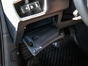 2020̽ 55 TFSI ԽҰ п؅^