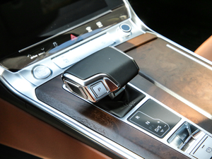 2020̽ 55 TFSI ԽҰ QU