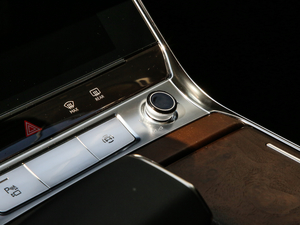 2020̽ 55 TFSI ԽҰ п؅^